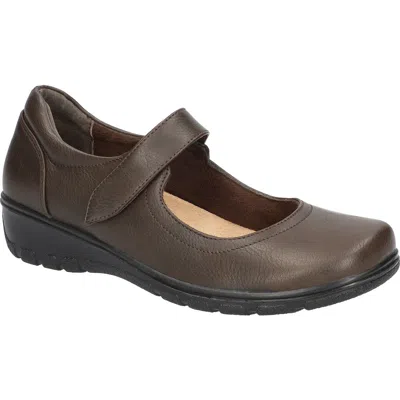 Easy Street Archer Mary Jane Flat In Brown