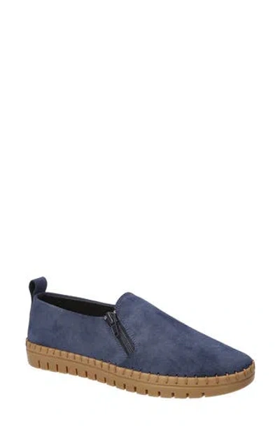 Easy Street Astoria Sneaker In Blue