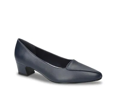 Easy Street Astrid Pump In Blue