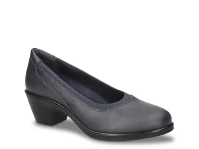 Easy Street Chyler Pump In Blue