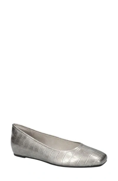 Easy Street Crescent Faux Leather Skimmer Flat In Silver