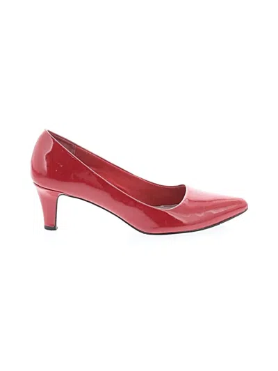 Pre-owned Easy Street Heels In Red