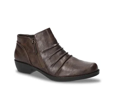 Easy Street Jacoba Bootie In Brown