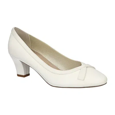 Easy Street Kata Womens Round Closed Toe Ball Heel Pumps In Multi