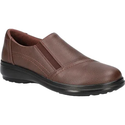 Easy Street Maple Loafer In Brown