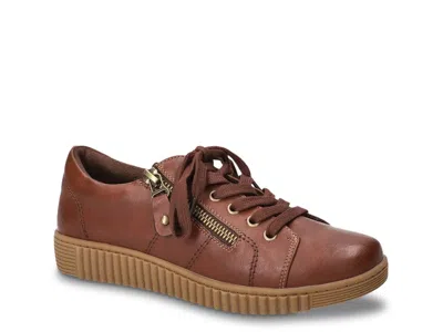 Easy Street Novie Sneaker In Brown