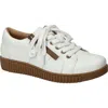 Easy Street Novie Sneaker In White