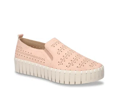 Easy Street Peppy Platform Sneaker In Pink