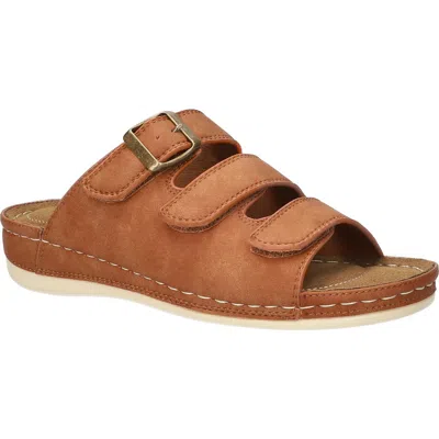 Easy Street Pinterry Slide Sandal In Tan