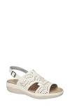 Easy Street Primrose Slingback Sandal In White