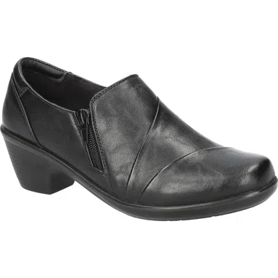 Easy Street Rey Ankle Bootie In Black