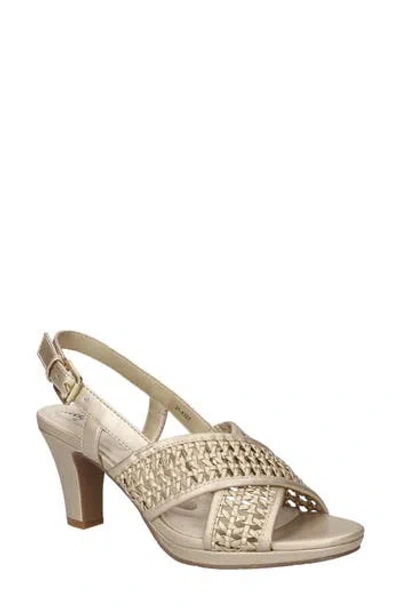 Easy Street Sol Slingback Pump In Champagne