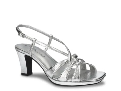 Easy Street Valorie Platform Sandal