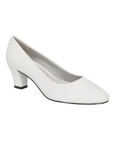 Easy Street Women's Ballari Pumps In White