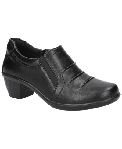 Easy Street Women's Chipper Comfort Shooties In Black