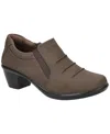 Easy Street Women's Chipper Comfort Shooties In Smoke Matte