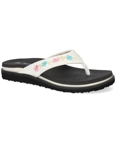 Easy Street Wanderlust Thong Sandal In Multi
