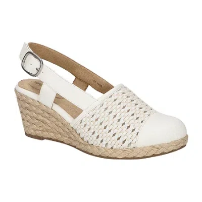Easy Street Womens Taffy Wedge Sandals In White