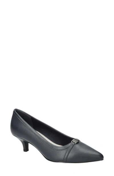 Easy Street Zayn Kitten Heel Pump In Black