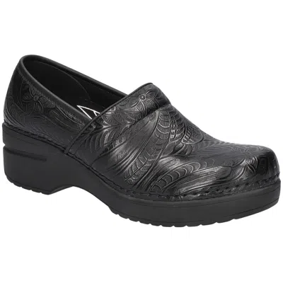Easy Works By Easy Street Womens Slip Resistant Clogs In Black