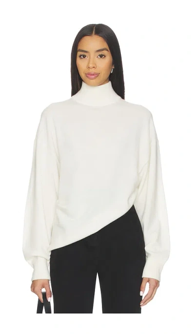 Eaves Allma Asymmetric Sweater In White