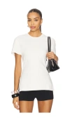 Eaves Ander Tee In White