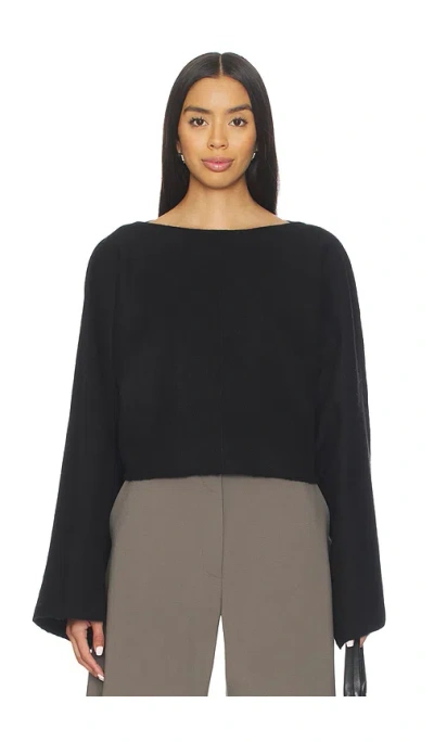 Eaves Whinnie Knit Cape In Black