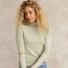 Eavolu Acadia Split-sleeve Long-sleeve Top In Fern