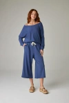 Eavolu Baikal Eco-luxe Fleece Crop Pant In Blue