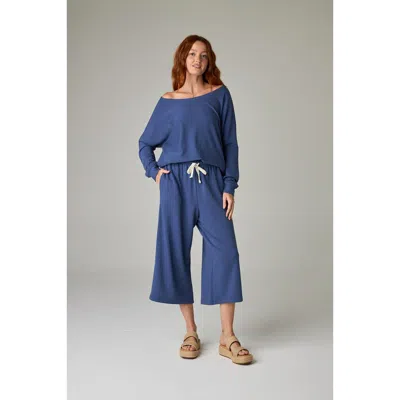 EAVOLU EAVOLU BAIKAL ECO-LUXE FLEECE CROP PANT