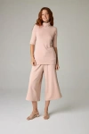Eavolu Baikal Eco-luxe Fleece Crop Pant In Pink