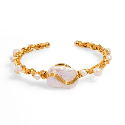 Ebru Jewelry Women's Gold / White Cleopatra Twisted Design Pearl & Gold Cuff Bracelet - White