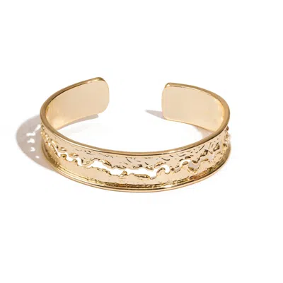 Ebru Jewelry Women's Golden Wave Cuff Adjustable Bracelet - Gold