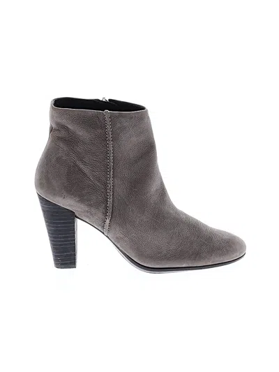 Pre-owned Ecco Ankle Boots In Gray