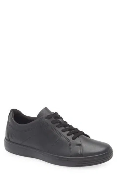 Ecco Classic Low Top Sneaker In Black/black