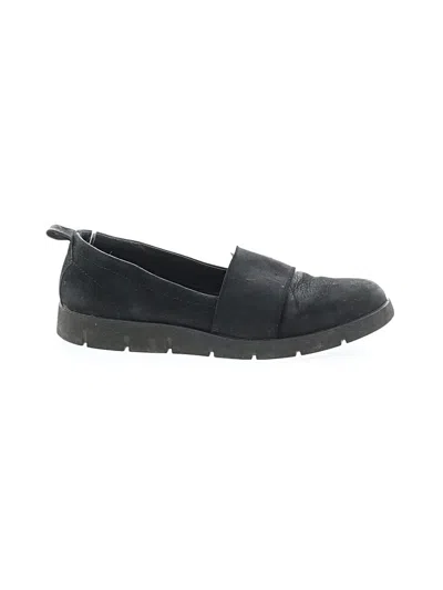 Pre-owned Ecco Flats In Black