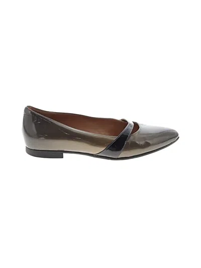 Pre-owned Ecco Flats In Brown