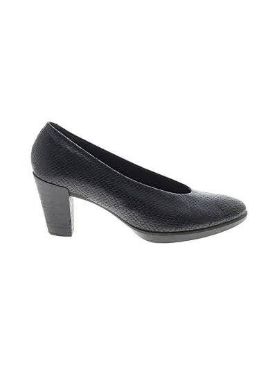 Pre-owned Ecco Heels In Black