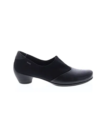 Pre-owned Ecco Heels In Black