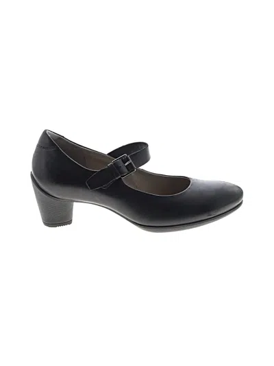 Pre-owned Ecco Heels In Black