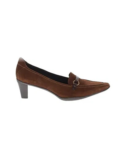 Pre-owned Ecco Heels In Brown