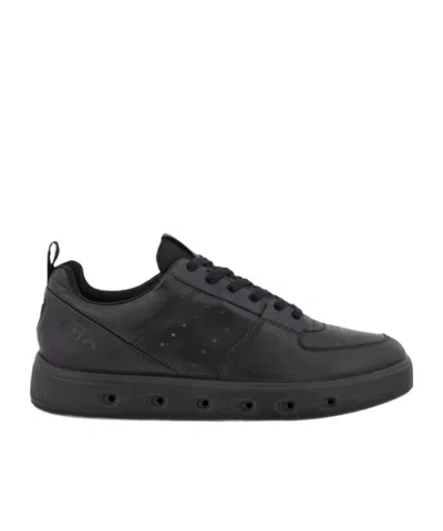 Ecco Laced Sneakers In Black