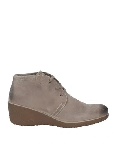 Ecco Woman Ankle Boots Grey Size 7 Leather