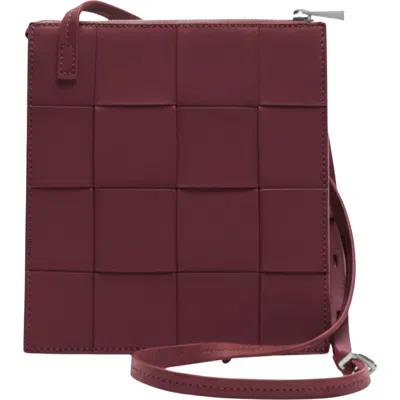 Écotorie Ecotorie Polly Woven Leather Crossbody Bag In Burgundy
