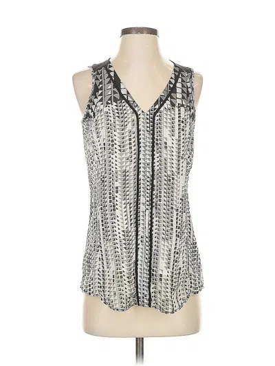 Pre-owned Ecru Sleeveless Blouse In Silver
