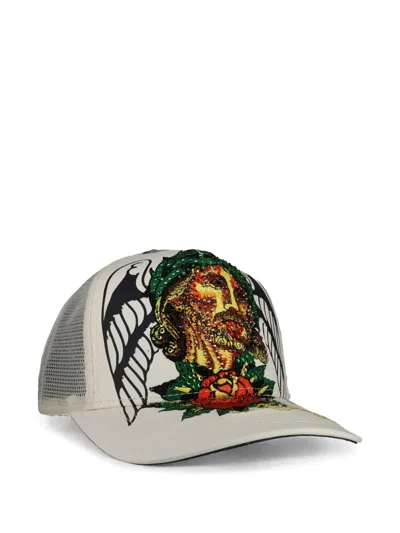 Ed Hardy 라인스톤 장식 그래픽 프린트 트러커 모자 In Multi