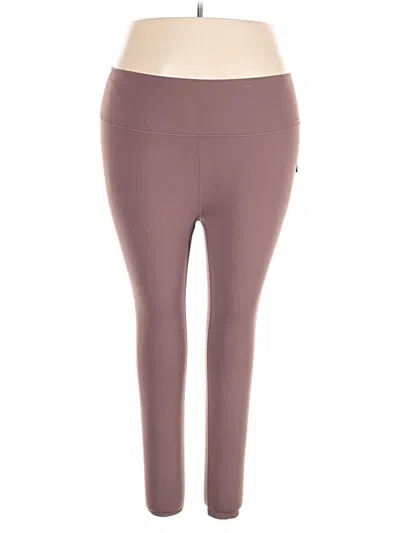 Pre-owned Eddie Bauer Active Pants In Burgundy