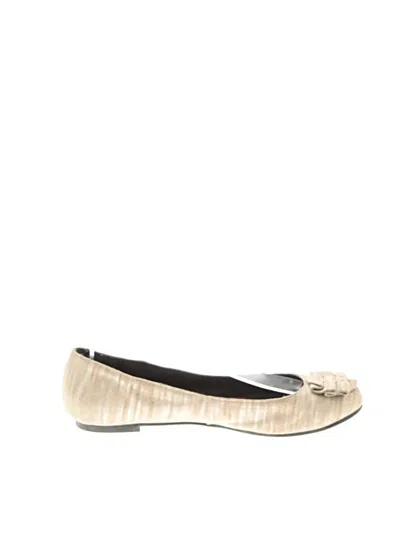 Pre-owned Eddie Bauer Flats In White