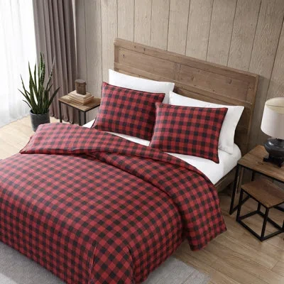 Eddie Bauer Mountain Plaid Dusted Comforter Set In Scarlet