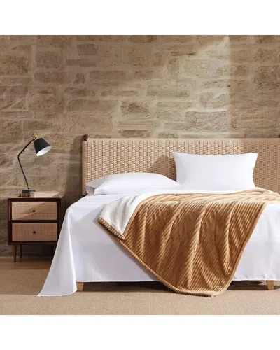 EDDIE BAUER EDDIE BAUER MOUNTAIN VALLEY RIBBED PLUSH THROW